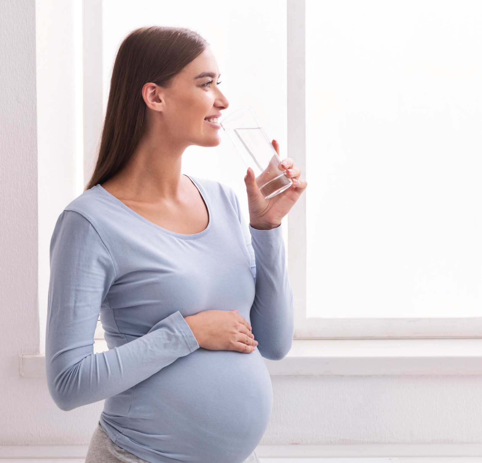 Sağlıklı Bir Hamilelik ve Sağlıklı Bir Doğum için Su İçin